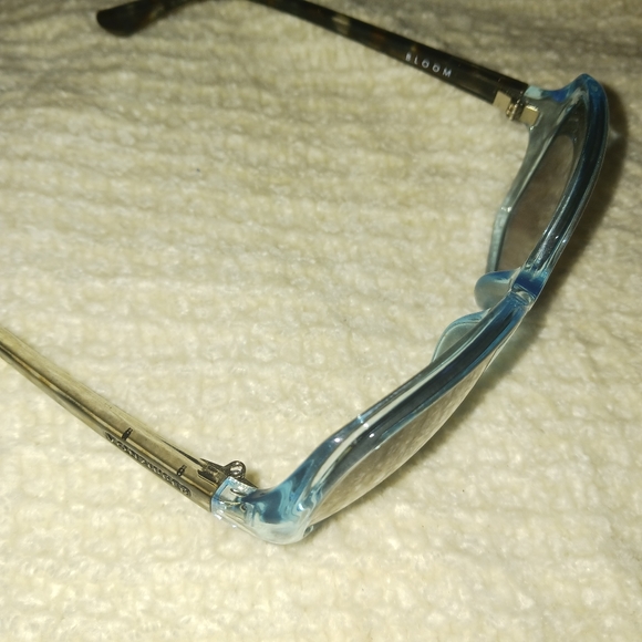 Von Zipper Sunglasses (WORN ONCE) - Picture 9 of 15